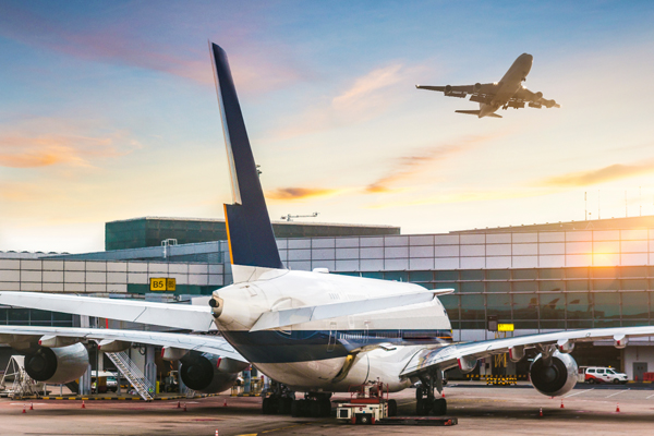 Gatwick Airport flight arriving for Salisbury airport transfer passengers